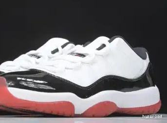 Hyperoad BRED LOW CONCORD AIR JORDAN 11 0608